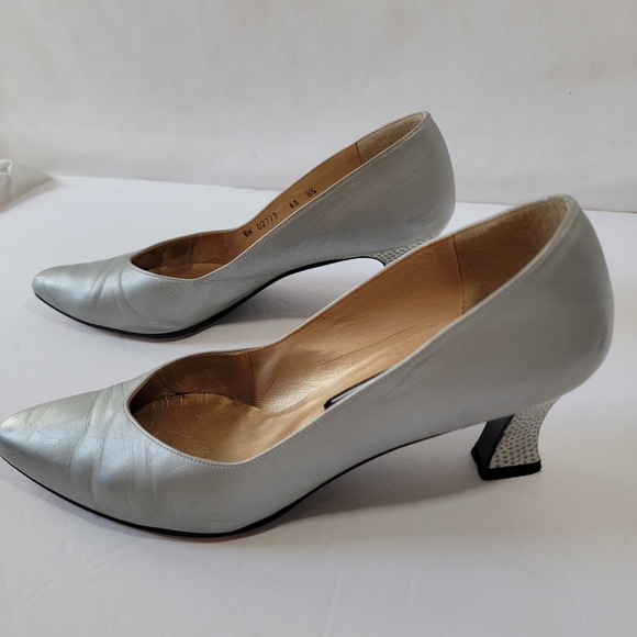 VTG Stuart Weitzman Corniche Mid Silver Pump 8.5 Leather Old Money Office Siren - Picture 2 of 12